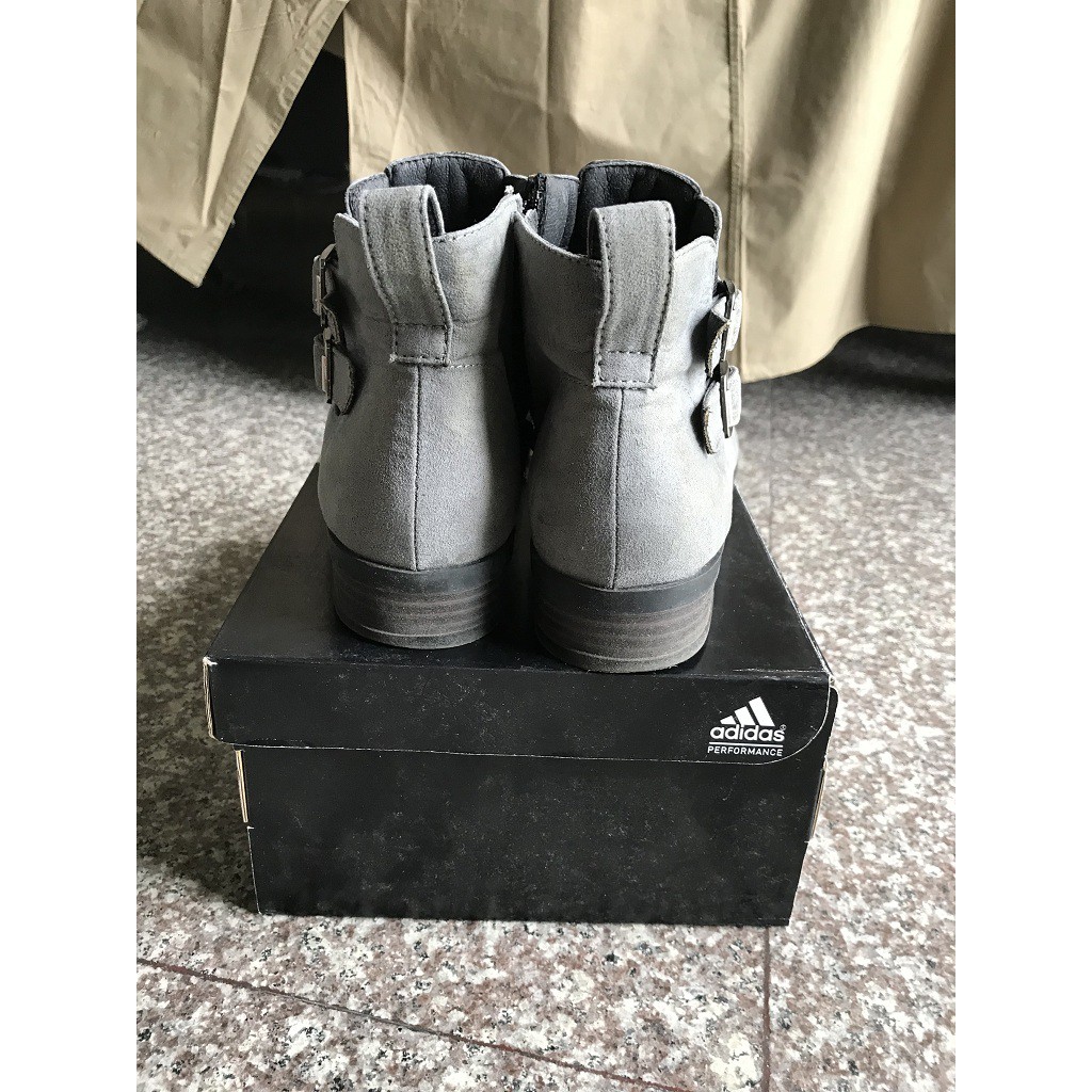 Giày bốt  - secondhand