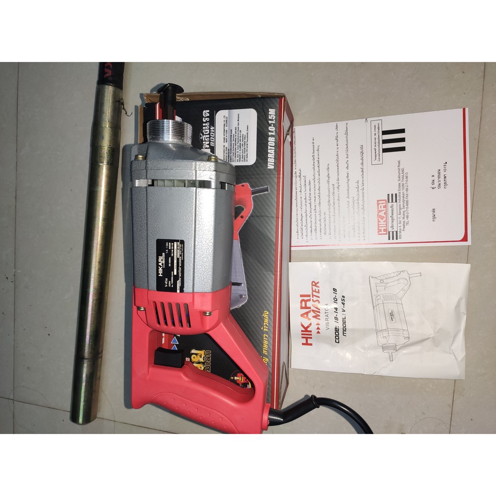 Bộ máy đầm dùi bê tông cầm tay HIKARI madein TháiLan V-45a, 800W, kèm dây dùi 1,2m, động cơ dây đồng chịu nhiệt.