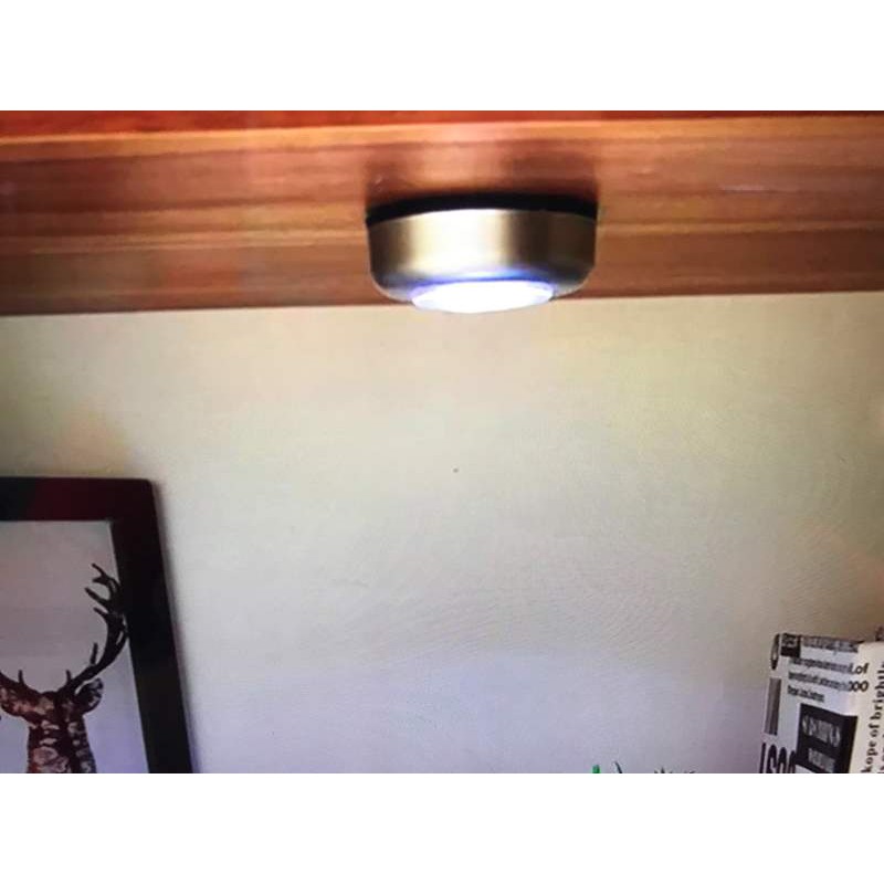 Đèn led dán tường/ đèn led 3 bóng dán tường siêu sáng, tiện dụng