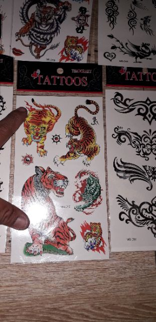Set 10 xấp hình xăm động vật và hoa văn nhiều màu sắc kích thước 12 x 20 cm