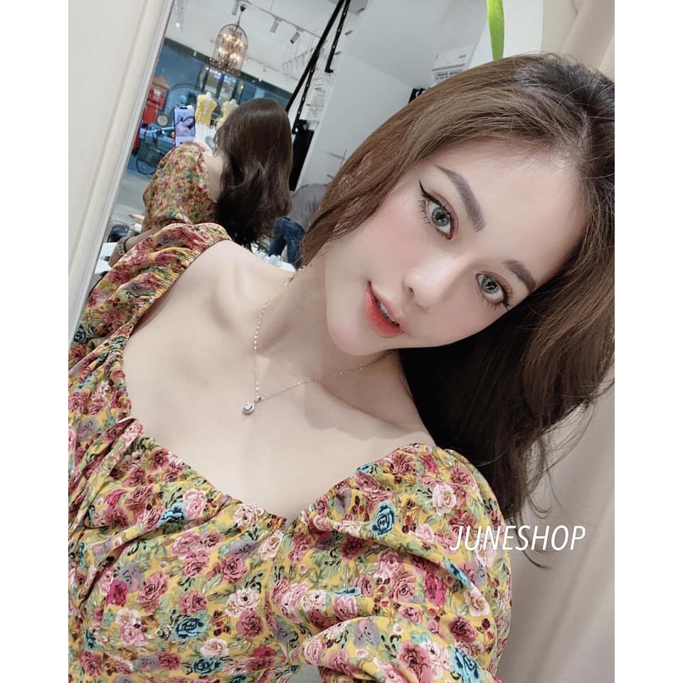 Váy body xẻ tà tay bèo 💖HOT TREND💖 Đầm rớt vai họa tiết vintage thiết kế nhún ngực tự tin thả dáng | BigBuy360 - bigbuy360.vn