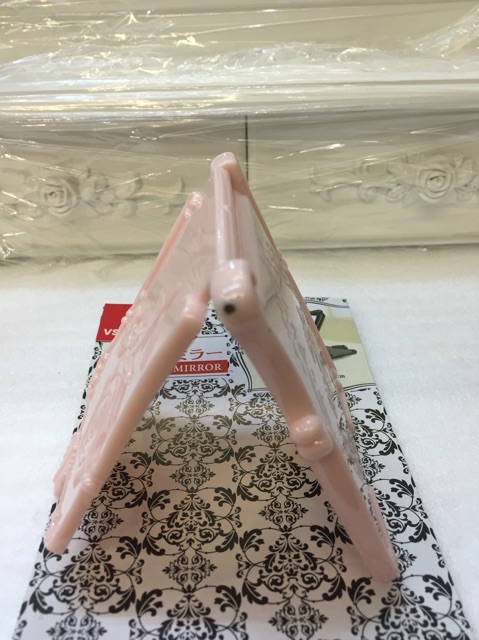Gương trang điểm Anna Sui gập có nắp