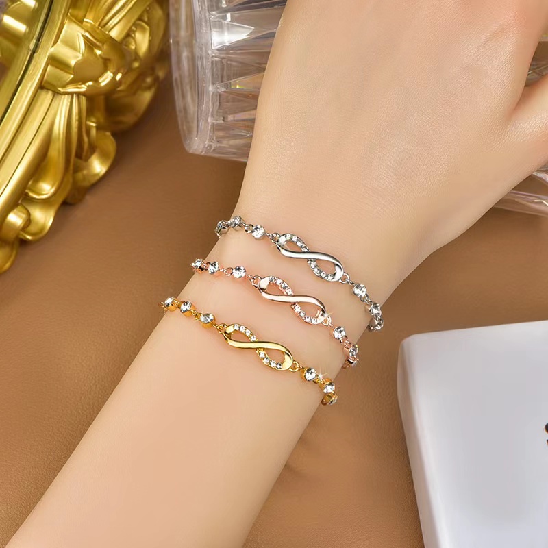 Vòng Tay Pha Lê Hình Cỏ Bốn Lá Thời Trang Cho Nữ