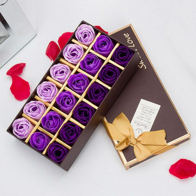 Hộp Đựng Socola 18 Viên Sweet Love