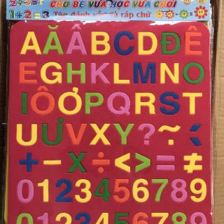 Bảng chữ cái bằng xốp cho bé.