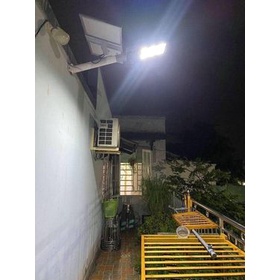 Đèn năng lượng mặt trời đường phố công suất 300W, Đèn trang trí sân vườn đường phố dung lượng pin 30.000mAh