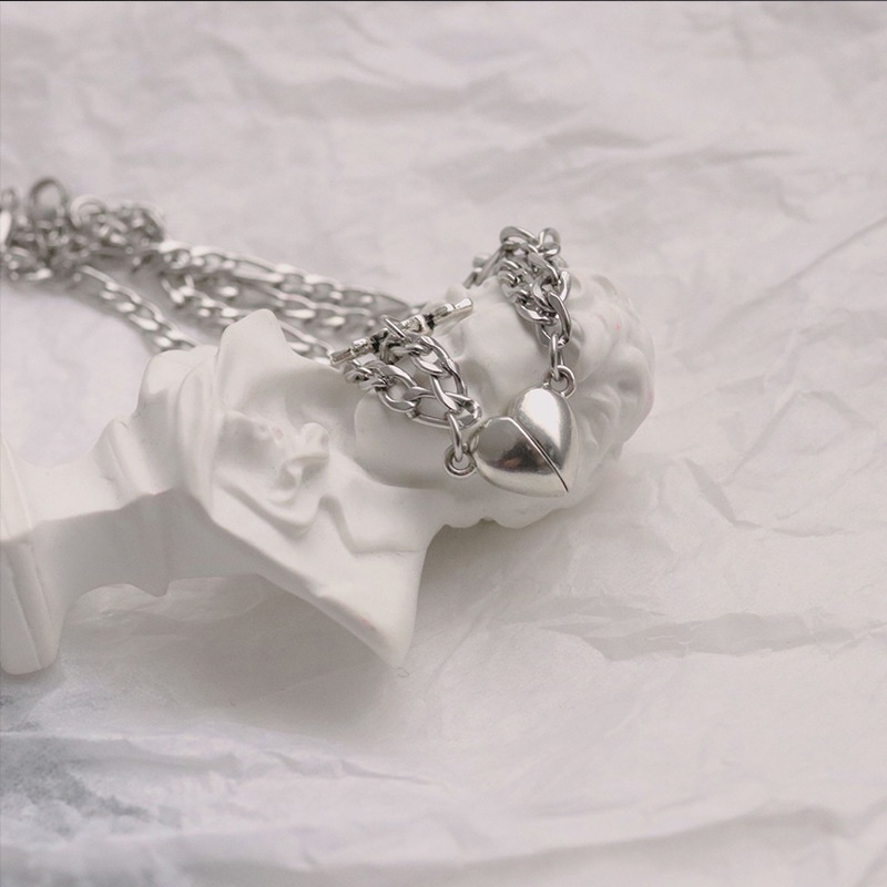 Vòng Tay Thép Titan Mặt Ổ Khóa Nam Châm Hình Trái Tim Cho Cặp Đôi