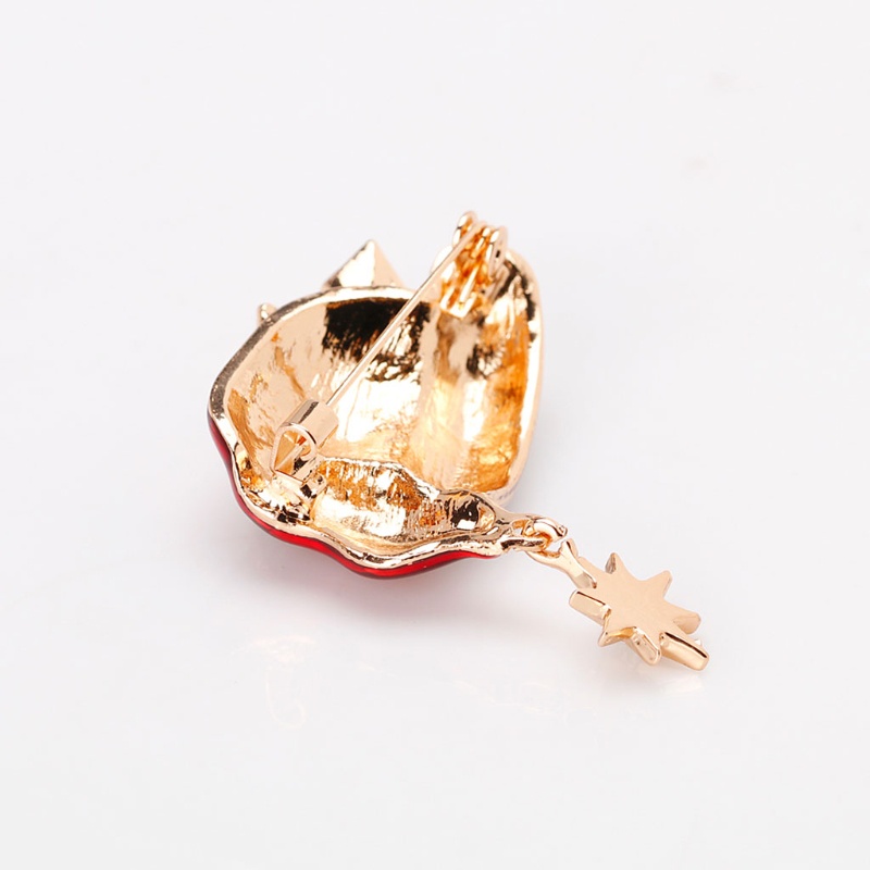 Trâm Cài Áo Hình Chiếc Nón Đỏ / Xanh Lá Tráng Men Xinh Xắn Cho Bé Gái