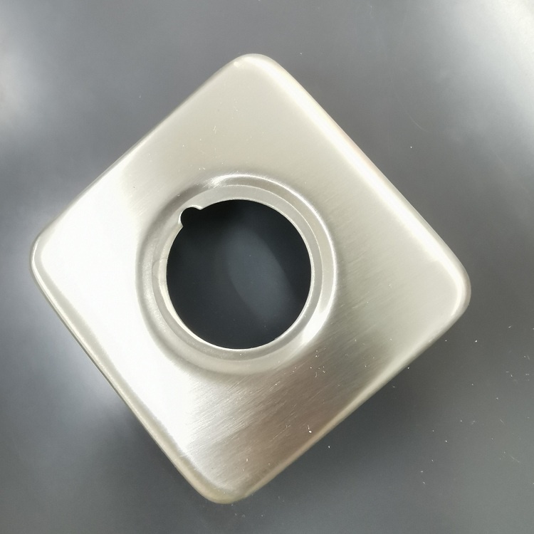 Lắp chụp củ sen tắm, sen cây inox 304