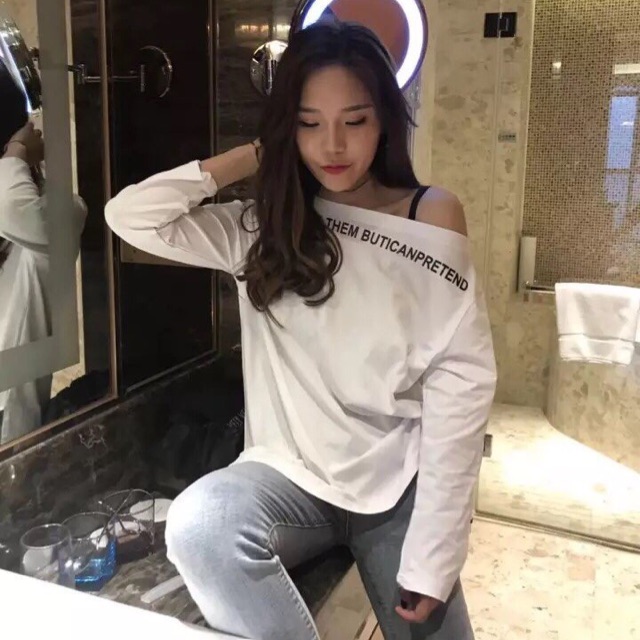 Áo lệch vai dài tay
