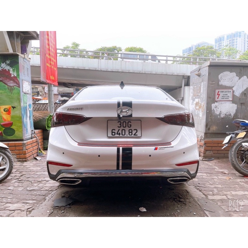 Lip chia pô cho Accent kiểu Mẹc GLC