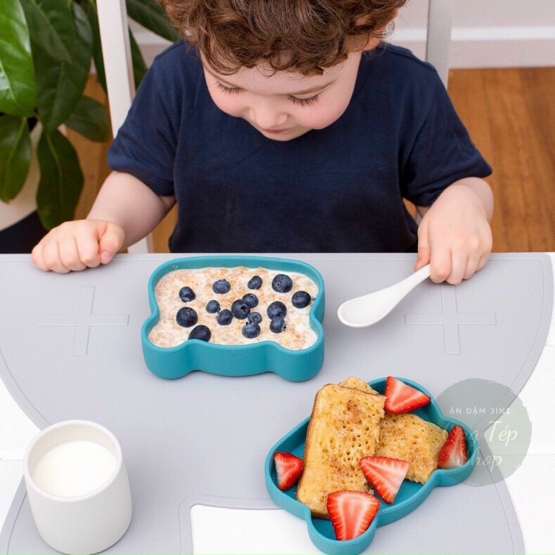 Khay Đựng Thức Ăn Bằng Silicone Cấp Thực Phẩm Có Giác Hút Chống Trượt Cho Bé