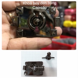 Khoá bấm boy