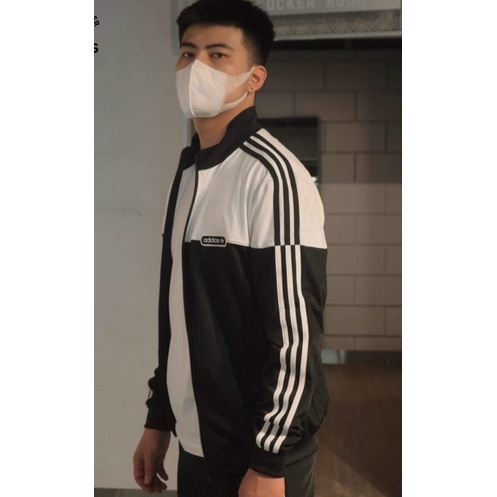 Áo khoác thể thao phối sọc chất liệu poli 2 da cao cấp 8623