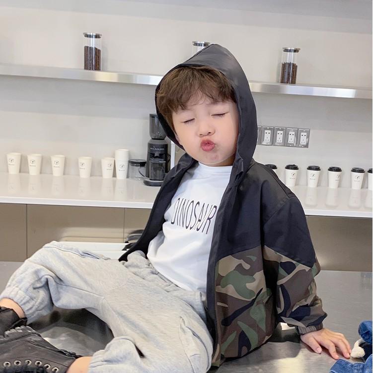 Áo khoác tay dài hoạ tiết rằn ri phong cách Hàn Quốc cho bé