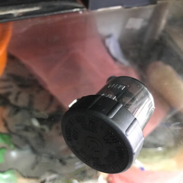 Bình dầu khói brembo