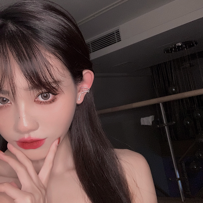 Khuyên Tai Hình Rắn Đính Đá Lấp Lánh Phong Cách vintage Hàn Quốc