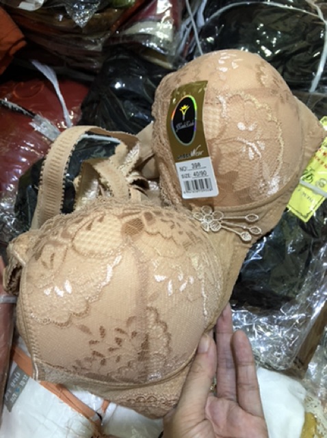 Áo ngực ren không mút không gọng trái to