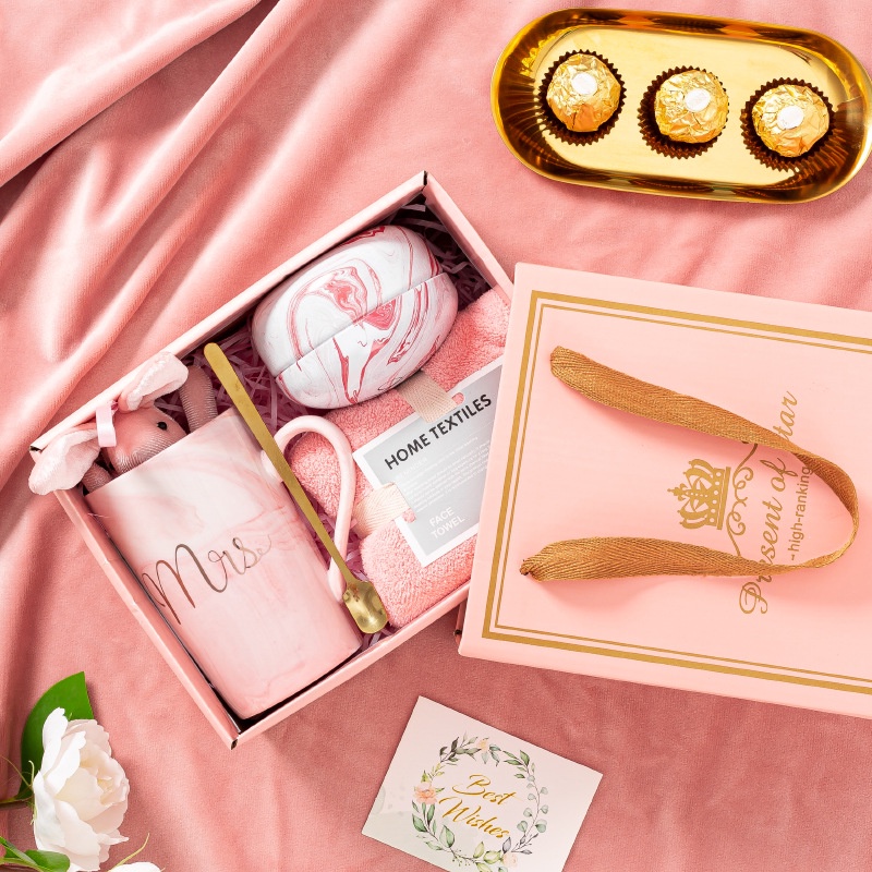 Quà tặng sinh nhật cho bạn gái dễ thương, Hộp quà tặng lễ tình nhân Valentine ý nghĩa
