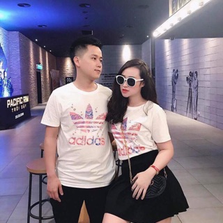 Áo thun thái cỏ 3 lá hoạt tiết xanh hồng