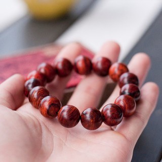 Vòng đeo tay gỗ Sưa 10ly, 12ly