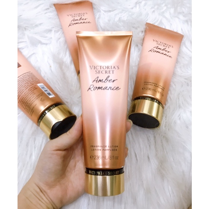 SỮA DƯỠNG THỂ VICTORIA SECRET AMBER ROMANCE LOTION 236ML