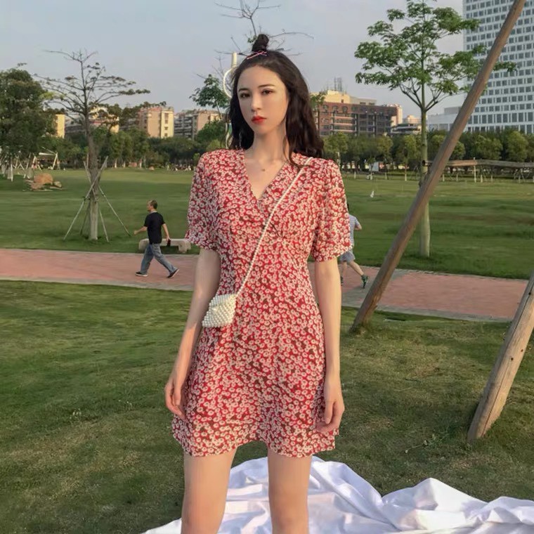 D08 - ĐẦM BIGSIZE HOA NHÍ CỔ V MÙA HÈ | BigBuy360 - bigbuy360.vn