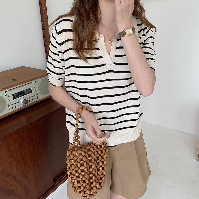 Áo thun len nữ tay ngắn polo kẻ ngang striped shirt màu be hàng loại 1 (Có sẵn - Ảnh thật shop chụp) | BigBuy360 - bigbuy360.vn