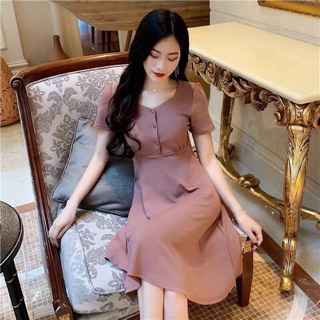 Váy xoè eo cúc ngực