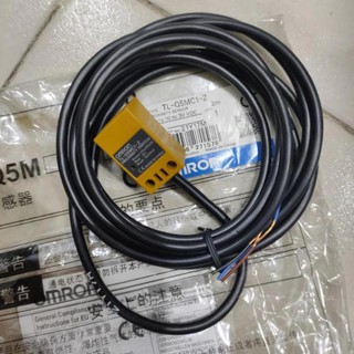 Cảm biến omron tl-q5mc1-z