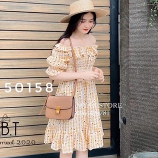 váy trễ vai kẻ hoa cúc nhí điệu đà