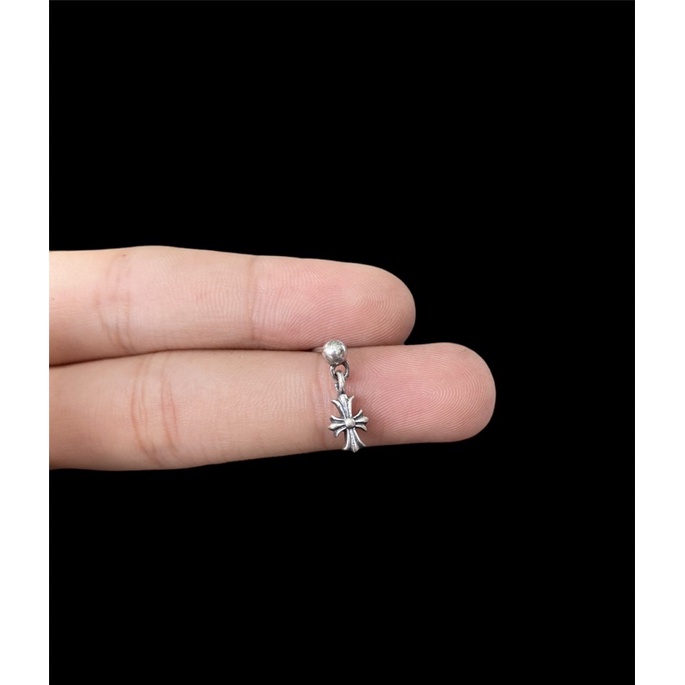 Bông tai chrome hearts lủng lẳng không đá