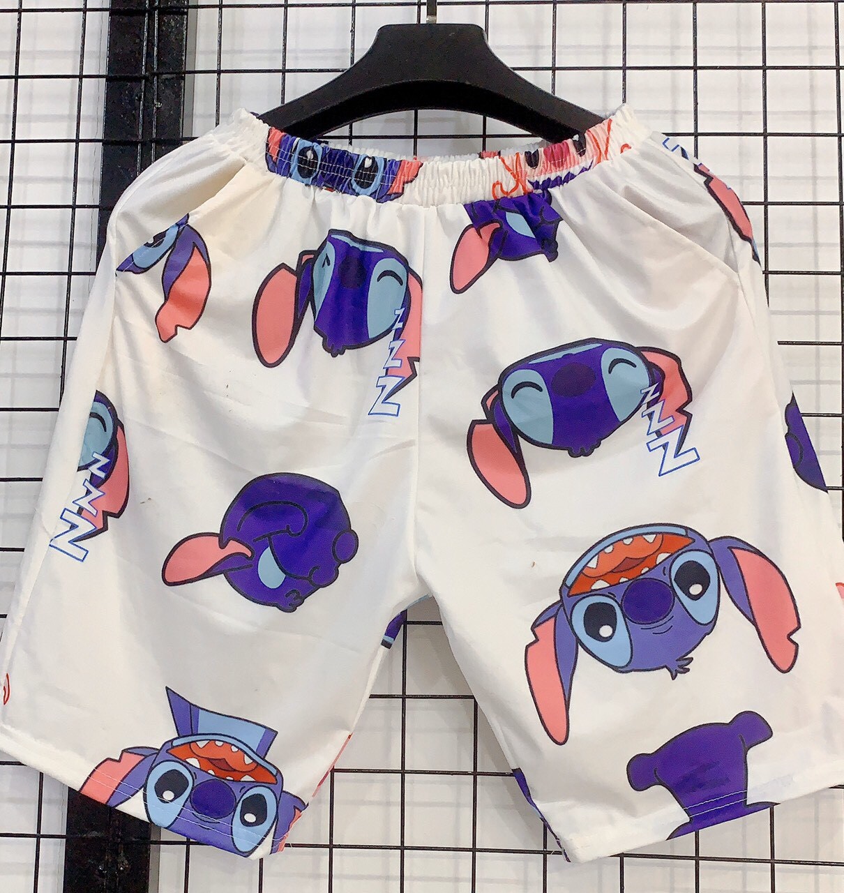 Quần Cartoon Hoạt Hình UNISEX Ngắn Trái Bơ & Gấu Stitch (ẢNH THẬT)