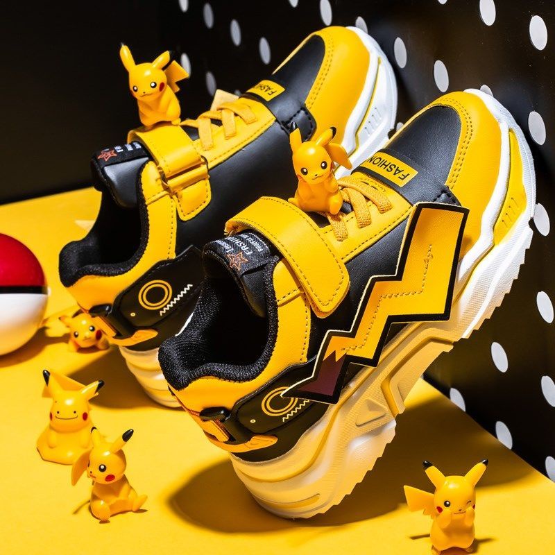 Giày thể thao lót nhung họa tiết Pikachu thời trang thu đông mới cho bé trai và gái 2021
