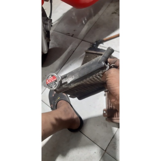 Két nước xe máy