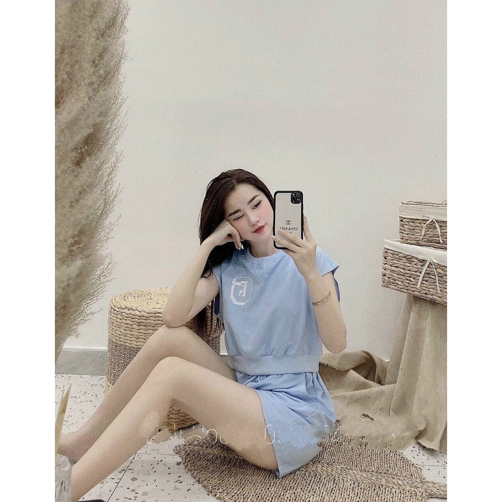 Set Bộ Áo Croptop In Chữ Và Quần Ngắn Thời Trang Nữ Rose Fashion