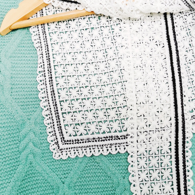 Khăn Choàng Cổ Vuông Vải Ren Họa Tiết Kẻ Sọc Thắt Nơ Trước Ngực Thêu Hoa Rỗng Cho Nữ