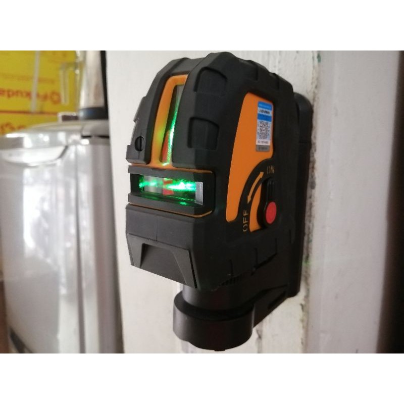 Máy laser 2 tia xanh treo tường Laisai LSG609S