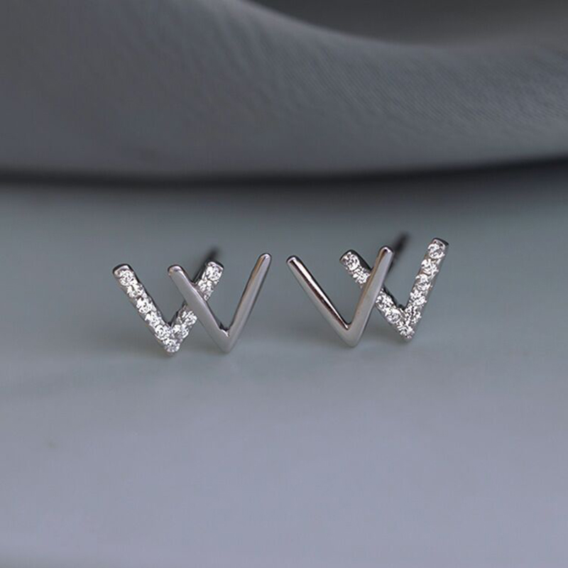 Khuyên tai chữ W đính đá zircon phong cách Hàn Quốc cho nữ