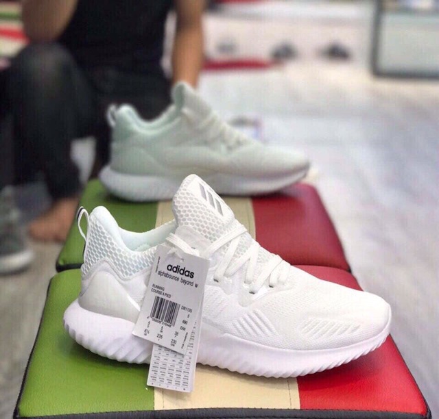Giày thể thao Alphabounce
