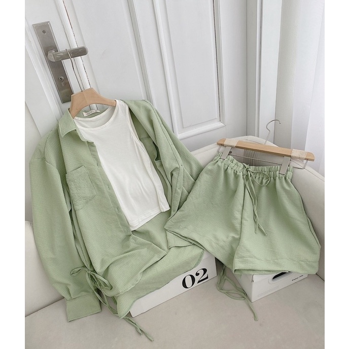 SET 3 MÓN : ÁO SƠ MI + ÁO SÁT NÁCH TRẮNG + QUẦN SHORT LƯNG THUN