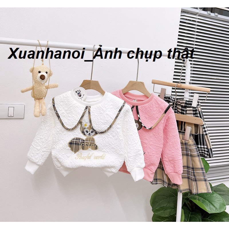 Váy bé gái áo gấm xốp và chân váy kẻ xếp ly liền quần kèm gấu đeo chéo XHN1084