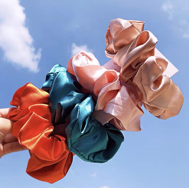 Cột tóc vải Scrunchies satin nhiều màu hot trend