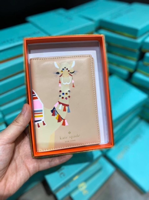 <CÓ VIDEO>🌈BAO PASSPORT KATE SPADE XUẤT FULLBOX🌈 | BigBuy360 - bigbuy360.vn