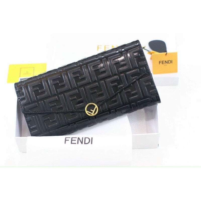 —-Clutch fendi super da thật—