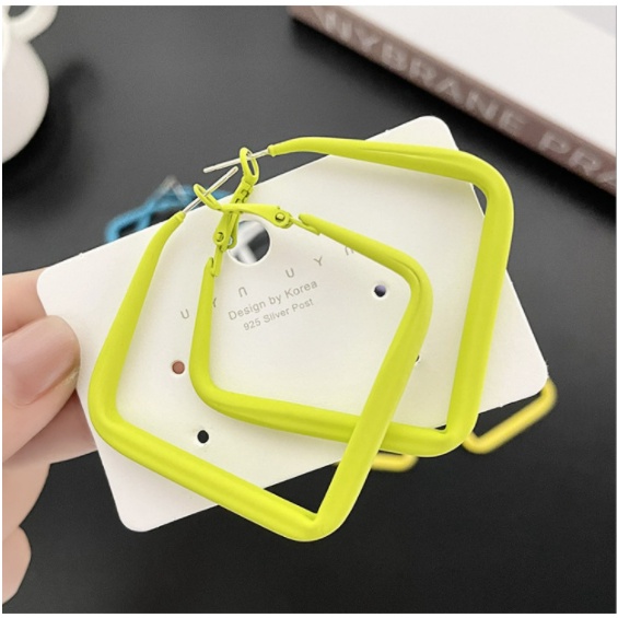 Bông Tai Hình Thoi Đủ Màu Phong Cách Hiện Đại