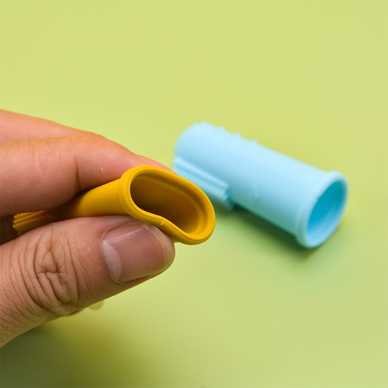 [Hàng mới về] Bàn chải đánh răng đeo ngón tay bằng silicon mềm cho bé