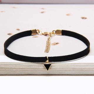 Vòng cổ choker tam giác đen mảnh little girl CKV41