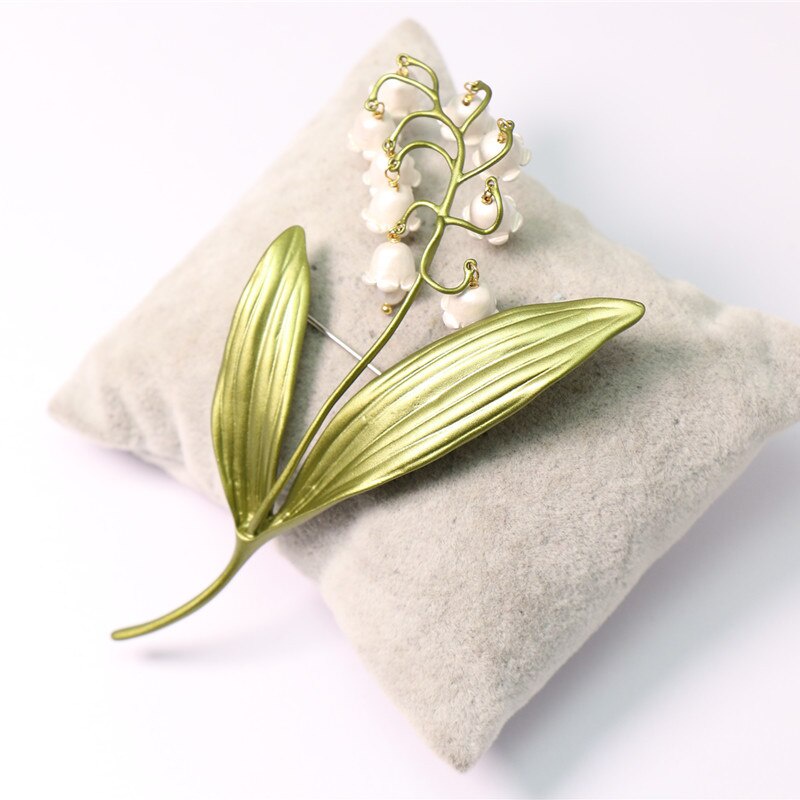 Huy Hiệu Cài Áo Hình Hoa Lily Sang Trọng Dành Cho Nữ