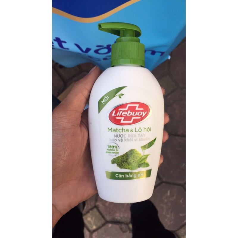 NƯỚC RỬA TAY CÂN BẰNG PH LIFEBUOY MATCHA VÀ NHA ĐAM